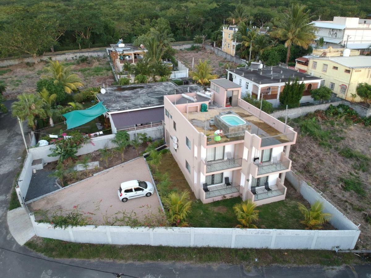 Luxe Exotica Apartments ลากูแล็ตต์ ภายนอก รูปภาพ